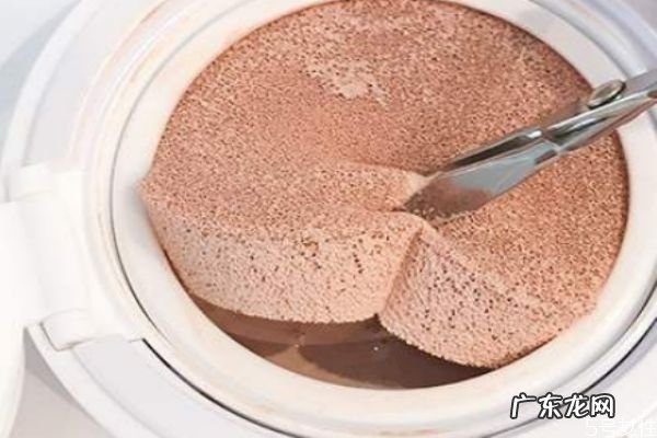 气垫拆开一年还能用吗 怎么判断气垫是否过期