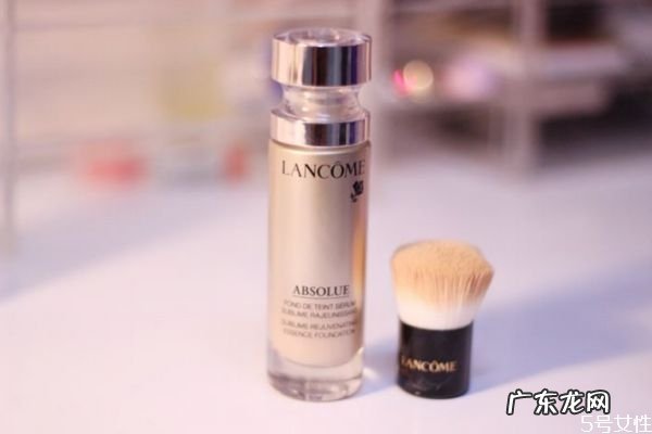 粉底液能和素颜霜一起用吗 粉底液能和素颜霜混合吗