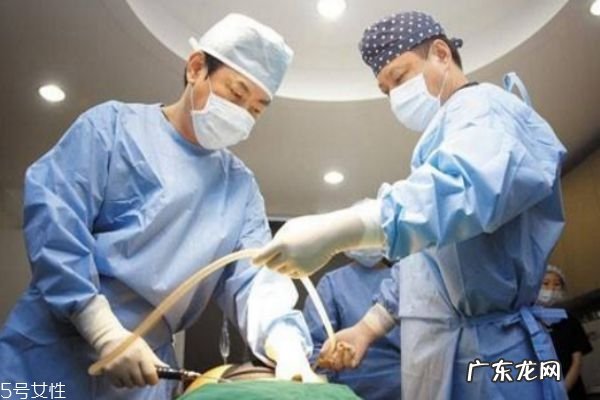 自体脂肪丰胸后渗液怎么办 自体脂肪丰胸后护理方法