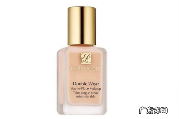 补妆可以用粉底液吗 用粉底液出门怎么补妆