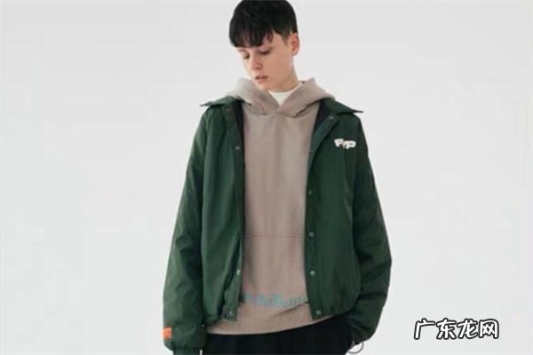 工装夹克什么颜色好看 工装夹克流行什么颜色