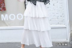 蛋糕裙可以搭配卫衣吗 蛋糕裙适合搭配卫衣吗