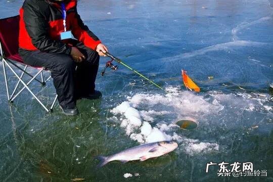 冰层多厚，才能上去冰钓，有经验的回答下，谢谢