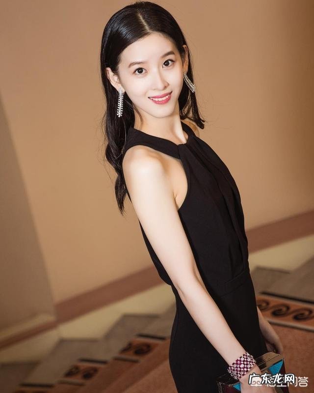 奶茶妹妹章泽天跟刘诗诗同框，两个人谁赢了