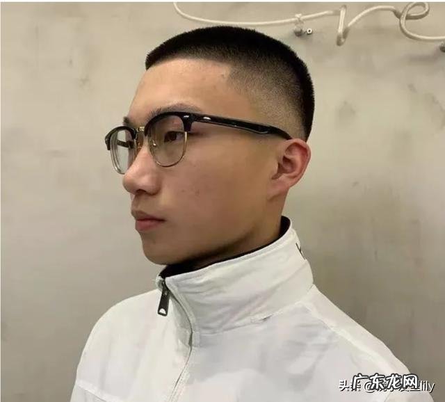 狼尾发型男硬发质 20年潮流男发狼尾