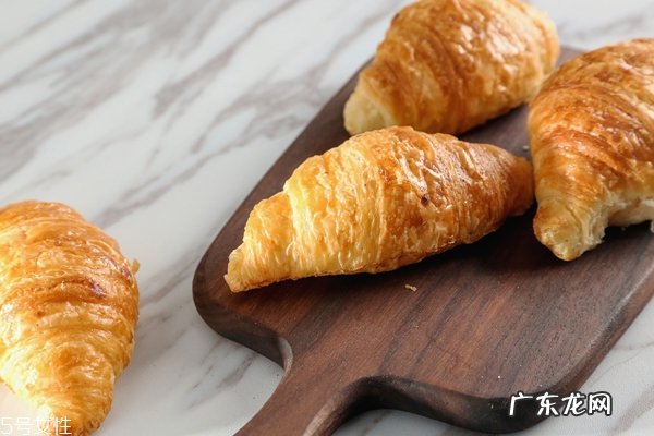 面包可以当正餐吗 面包没想像中健康