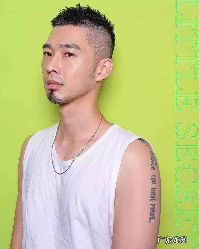 2022男生最火发型 男生今年最火发型