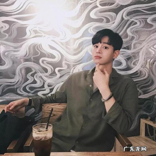 2022男生最火发型 男生今年最火发型