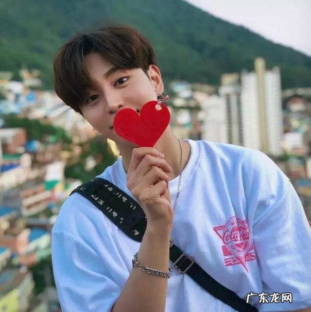 2022男生最火发型 男生今年最火发型