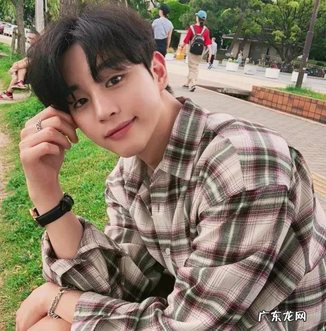 2022男生最火发型 男生今年最火发型