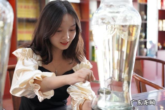 为啥一些人越来越喜欢喝白酒了