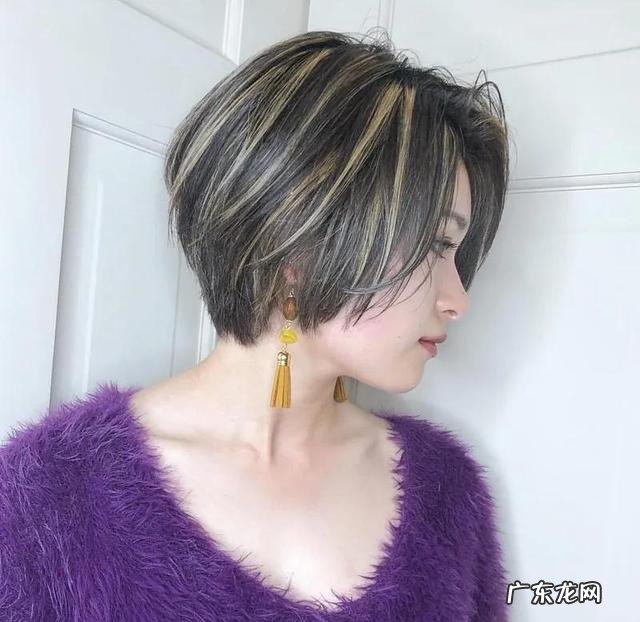 2020年流行挑染发色 发色2021年最火发色适合挑染