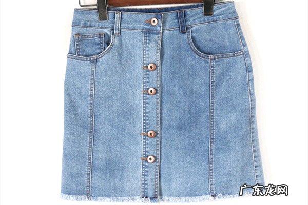 腿粗胯宽如何挑选半身裙 腿粗胯宽适合什么半身裙