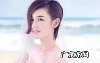 有哪些扮演丑角但是却很美的女星？