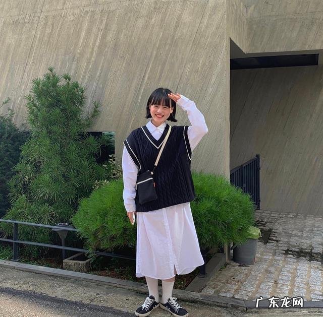 让男生心动的三个动作 让男生心动的几个动作学生党