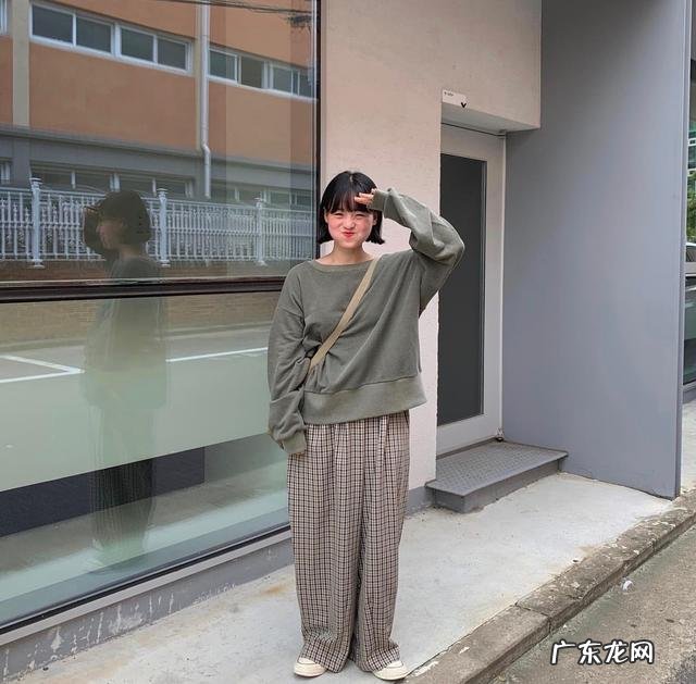 让男生心动的三个动作 让男生心动的几个动作学生党