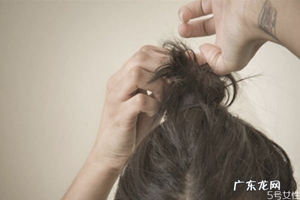 刘海假发片怎么选择 空气刘海假发片的缺点