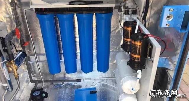 有些小区里卖那种自己用水桶去打的纯净水，请问这个靠谱吗？