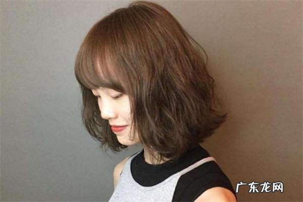 橄榄棕发色容易掉色吗 橄榄棕在阳光下是什么颜色