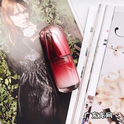 有没有控油补水的护肤套装推荐？谢谢女生用的？