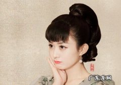 马尾辫怎样扎出空气感 脸大女生适合的五种马尾辨