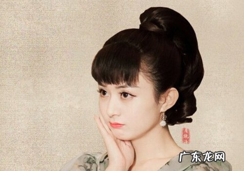 马尾辫怎样扎出空气感 脸大女生适合的五种马尾辨