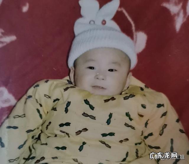 妈妈在我9岁时抛弃了我,现在快20年了突然回来,我该原谅吗?