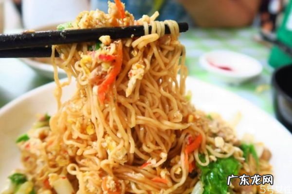 炒方便面可以怎么做 炒方便面的简单做法