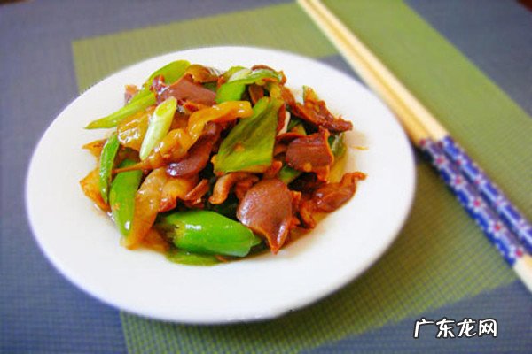 泡椒炒鸡胗的做法 鸡胗买回来怎么处理