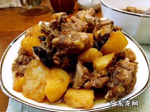 土豆炖鸭肉怎么做好吃 土豆炖鸭肉热量高吗