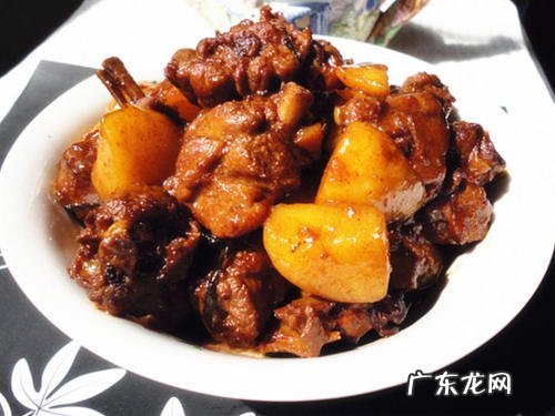 土豆炖鸭肉怎么做好吃 土豆炖鸭肉热量高吗