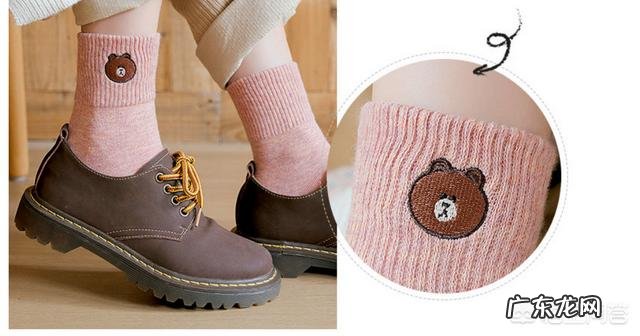 牛仔裤怎么搭配袜子好看？