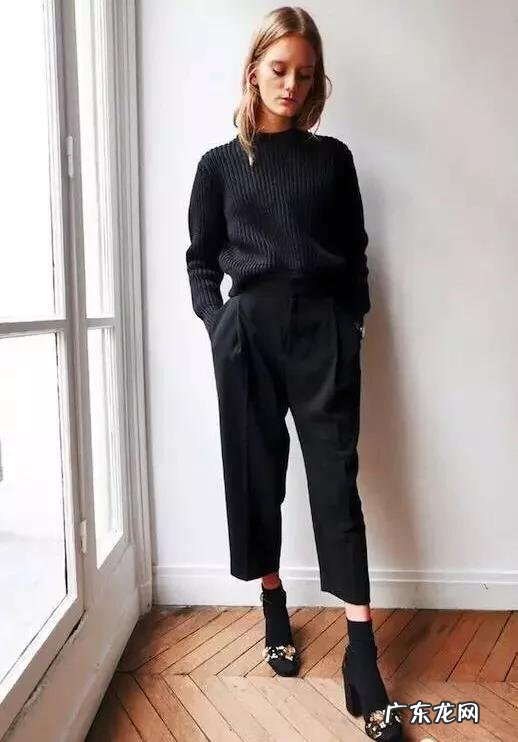 牛仔裤怎么搭配袜子好看？