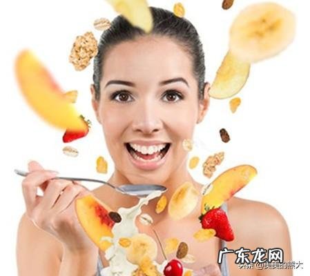 脸色有点暗黄可用什么化妆品?