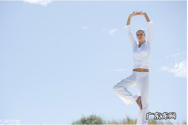 练瑜伽要空腹吗 练瑜伽注意事项