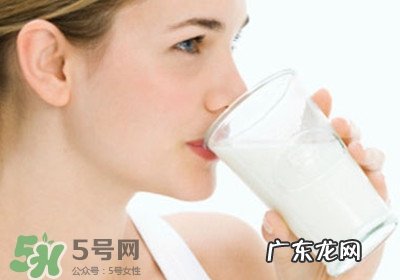 吃菠萝舌头麻怎么回事？吃菠萝舌头麻是过敏吗