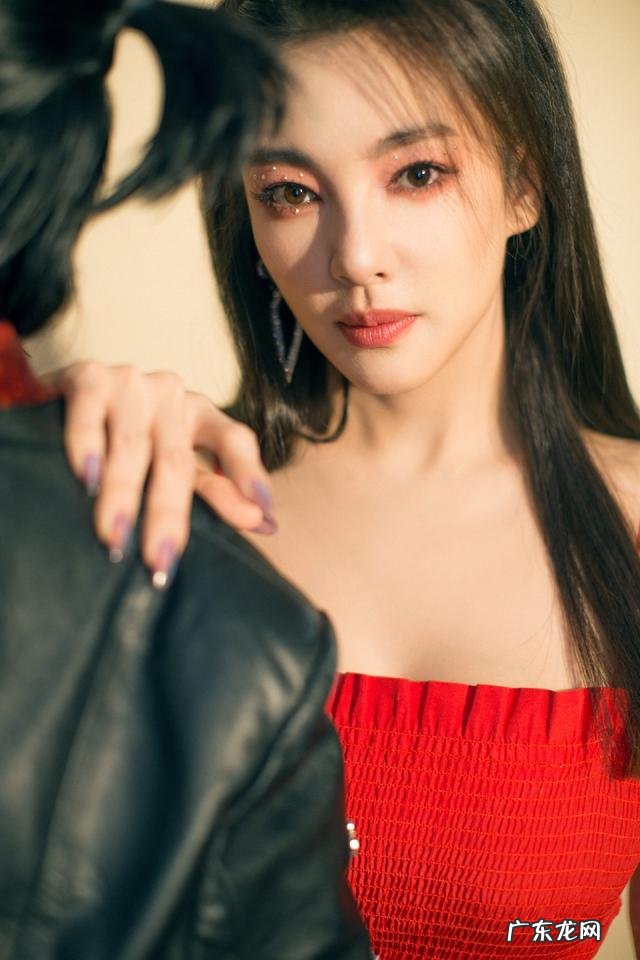 如何看待张雨绮工作室发张雨绮李斯丹妮双人写真?