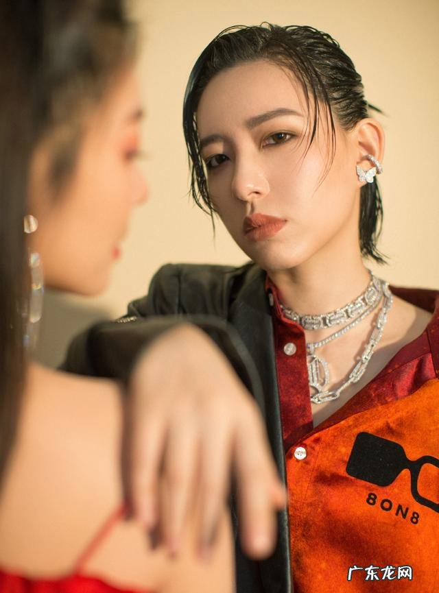 如何看待张雨绮工作室发张雨绮李斯丹妮双人写真?