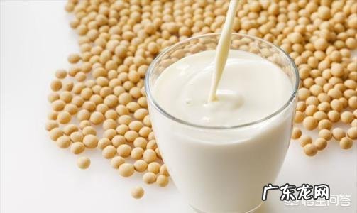 早餐豆浆和鸡蛋饼 豆浆和鸡蛋饼黄瓜可以同时吃吗?