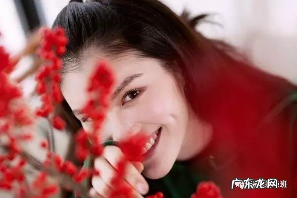 美国心脏病学会:玩手机超五小时增加肥胖风险,你每天会玩多久?