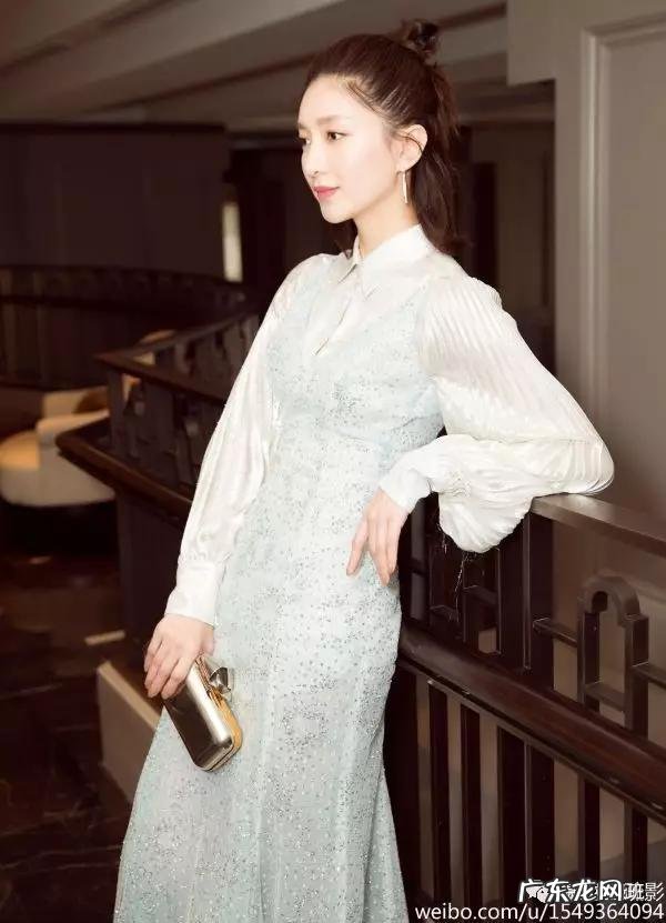 美国心脏病学会:玩手机超五小时增加肥胖风险,你每天会玩多久?