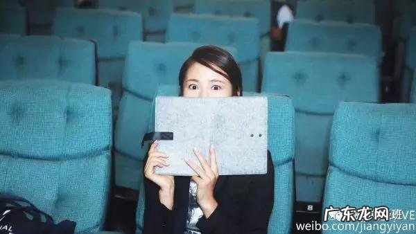 美国心脏病学会:玩手机超五小时增加肥胖风险,你每天会玩多久?