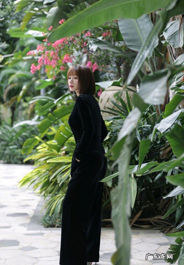 连体瘦身裤怎么穿 连体裤怎么穿显瘦显年轻？