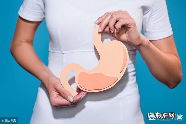 有多少人的体重属于标准范围内，无论男女？