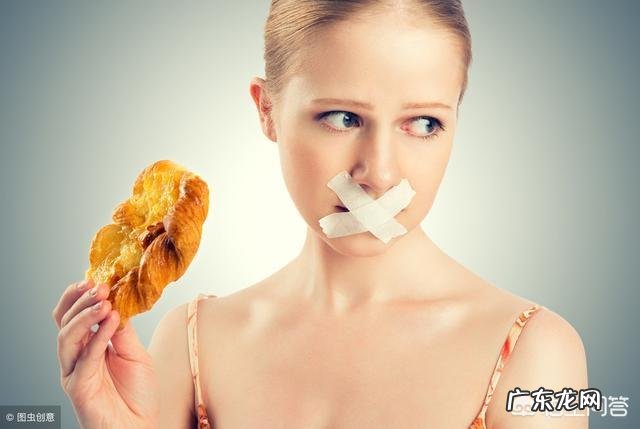 有多少人的体重属于标准范围内，无论男女？