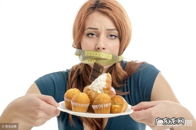 有多少人的体重属于标准范围内，无论男女？