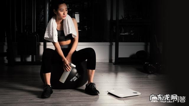 小米手环XMSH03HM和XMSH01HM有什么区别？