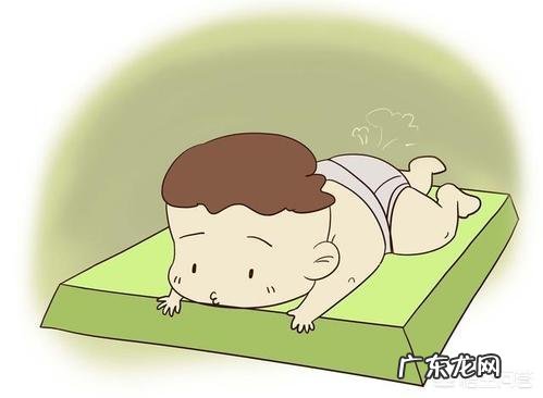 为什么人类的屁股那么大那么多肉？