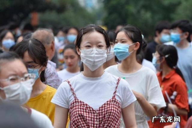 中考体育考试穿什么色衣服好 中考体考穿什么衣服最好