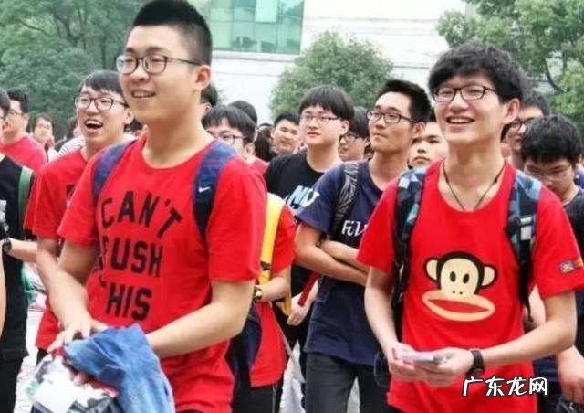 中考体育考试穿什么色衣服好 中考体考穿什么衣服最好